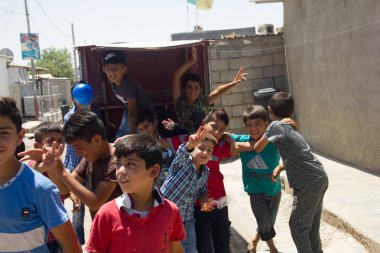 Suriye mülteci çocuklar Darashakran mülteci kampı Erbil, Irak Kürdistanı, Temmuz 2018