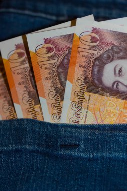 İngiliz yeni on Lirası notlar Jean'ın geri cebine fanlı