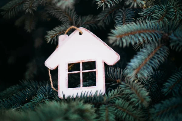 Decoración Navidad Forma Una Casa Madera Blanca Para Nuevo Año — Foto de Stock