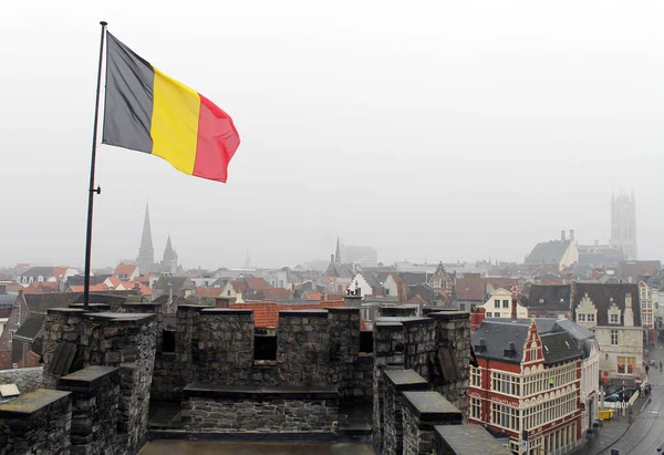 Gent Belgien Juni 2020 Gravensteen Flagge Belgiens Schöne Historische Fassaden — Stockfoto