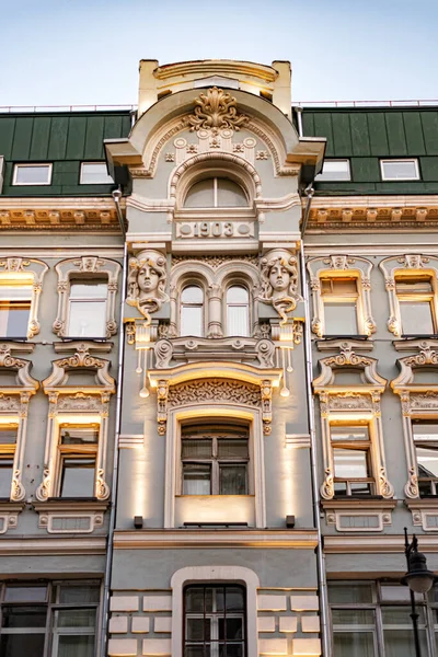 San Petersburgo Rusia Marzo 2020 Fachada Edificio Histórico Estilo Art —  Fotos de Stock