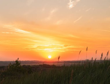 Doğada gün batımı, güzel manzara