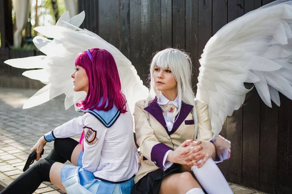 Voronezh, Rusya - 1 Mayıs 2019, Voronezh 'de Rus Japon Animasyon Festivali. Genç kızlar anime 'den melekleri canlandırıyor..