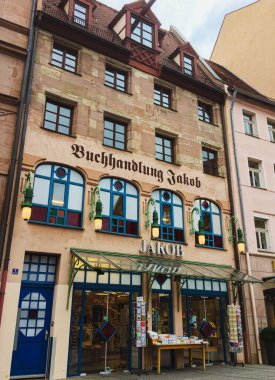 Nuremberg, Almanya - 10 Temmuz 2020, ortaçağ Alman tarzı ve eski evler