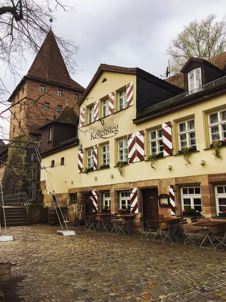 Nuremberg, Almanya - 10 Temmuz 2020, ortaçağ Alman tarzı ve eski evler