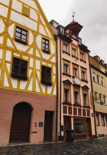 Nuremberg Alemania Julio 2020 Calle Empedrada Estilo Medieval Alemán Casas —  Fotos de Stock