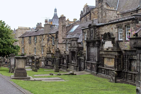 Edimburgo Scozia Agosto 2020 Vecchio Cimitero Medievale Intorno Greyfriars Kirk — Foto Stock