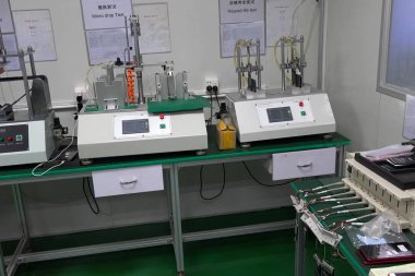 Ulefone fabrikası, montaj ve akıllı telefonlar kalite kontrolü