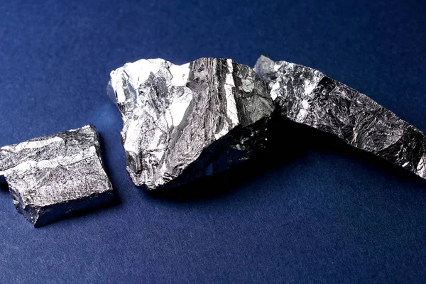 Cromo puro, pezzi di metallo — Foto Stock