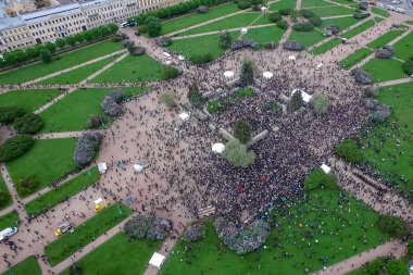 Moskova 'da yolsuzluk talebi cevaplarına karşı ralli.