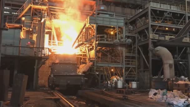 Steelmaking Metal Reerime Dükkanı Goryatsy Dükkanı Çelik Yapımı Metal Üretimi — Stok video