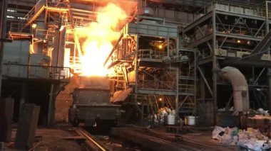 Steelmaking metal reerime dükkanı. Goryatsy Dükkanı, çelik yapımı. Metal üretimi için bitki.