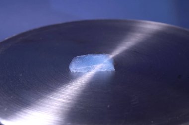 Airgel ve onunla deneyimleri. Aerogel