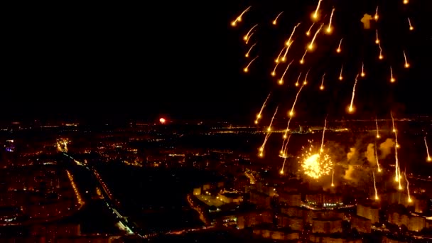 Újévi Tűzijáték Bennfentes Tekintettel Tűzijáték Színes Villog Pirotechnika — Stock videók