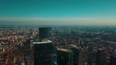 Moskova Şehri gökdelenler kompleksi. Moskova'da modern inşaat.