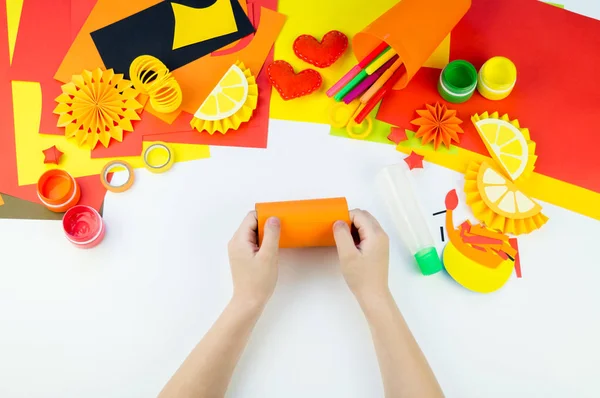 Child Doing Paper Craft Lion Workshop Animal Hot Africa Children — Stock Photo, Image