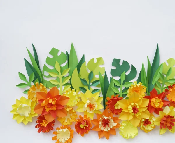 Blüten- und Blattfarbe aus Papier — Stockfoto
