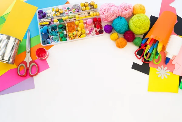 Çocuk ve araç ile yaratıcılık için malzeme. El sanatları el yapımı.