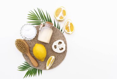 Sıfır atık, çevre dostu temizlik ve bakım için doğal kozmetik ürünü. Malzemeler DIY Düz Plastiksiz Yaşam.