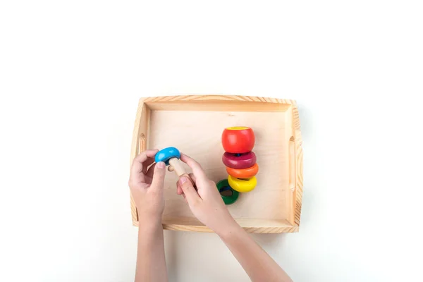 Materiale Montessori Mano Bambino Sfondo Bianco Educazione Infantile Studio Della — Foto Stock