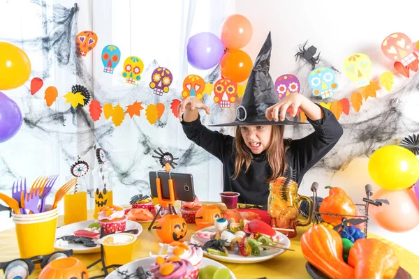 Kid Say Cheers Dressed Spooky Halloween Costumes Girl Headwear Having — Stock Photo, Image