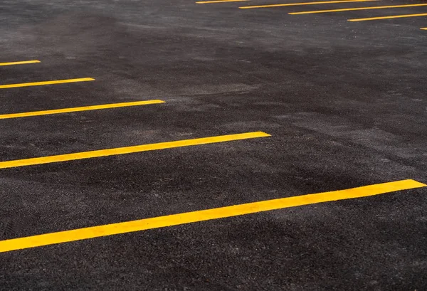 Parkeerplaats Voor Motor Fiets Met Gele Lijn Achtergrond Asfaltweg — Stockfoto