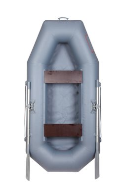İki Kişilik şişme lastik tekne. Beyaz arka plan üzerinde dikey izole