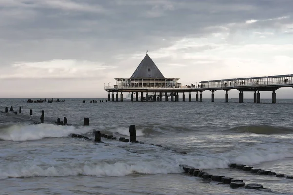Ünlü Deniz Köprüsü Heringsdorf Almanya Usedom Adası üzerinde