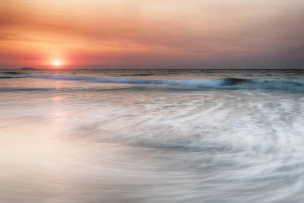 Ko Samet, Tayland beach üzerinde güzel gündoğumu