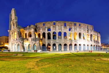 Kolezyum, Roma, İtalya, gece
