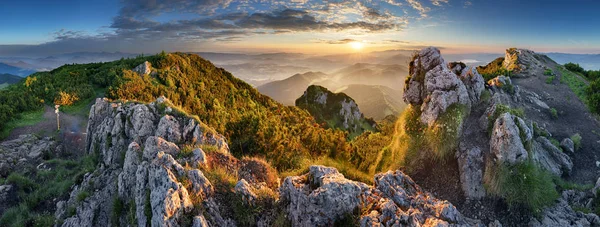 Paisaje Montaña Atardecer Panorama Desde Pico Velky Choc Eslovaquia — Foto de Stock