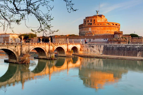 Pevnost Sant Angelo Jeho Odraz Řeka Tevere Řím — Stock fotografie