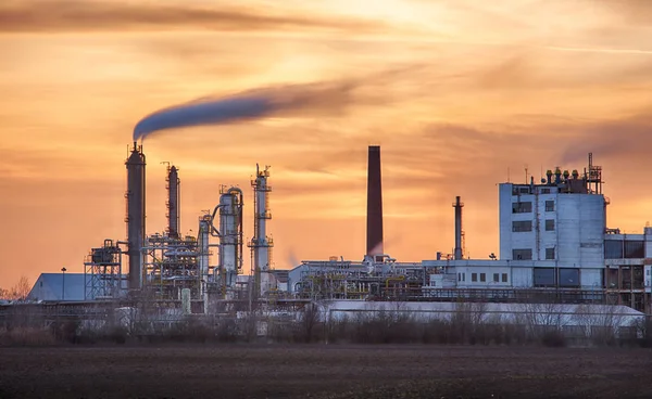 Silhouette Industria Petrolifera Impianto Petrolchimico Raffineria — Foto Stock