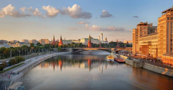 Vista Panorâmica Moscou Rio Moskva Kremil — Fotografia de Stock