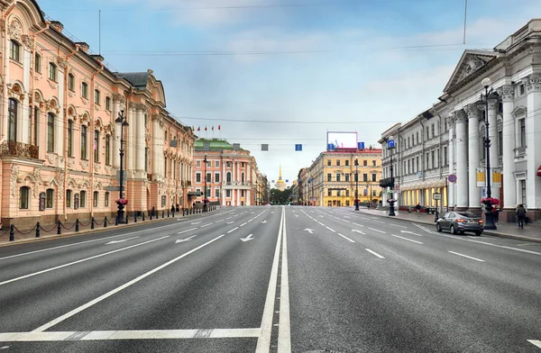 View Famous Nevsky Prospect Saint Petersburg — Stock Photo, Image