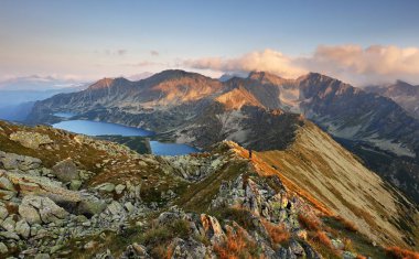 dağ tepe - Slovakya tatras üzerinden günbatımı panorama