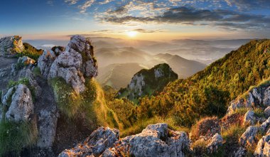 Dağ siluet Tatras, Slovakya için gün batımında