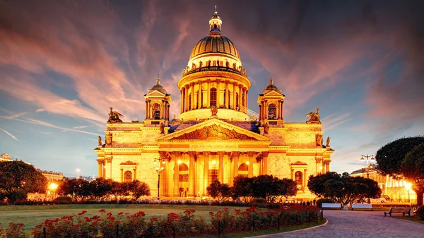 Kathedraal Van Isaac Nachts Sint Petersburg Rusland — Stockfoto