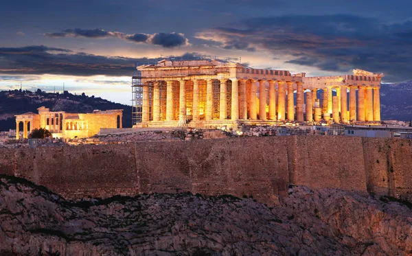 Akropol - Partenon w Atenach w czasie Zmierzch, Grecja — Zdjęcie stockowe