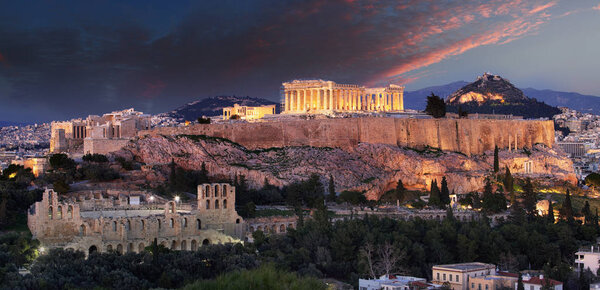 Акрополь - Афинский Парфенон в сумерках, Греция
