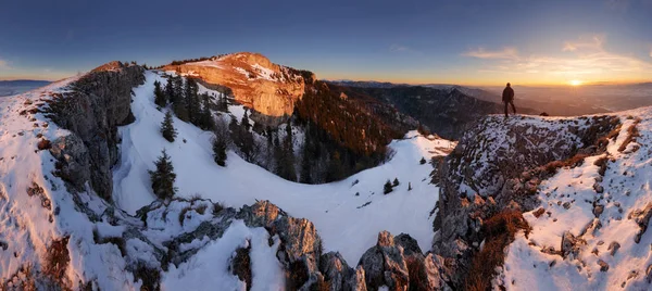 Slovakia mountain at winter, peak Tlsta at sunset, Fatra — Stock Photo, Image