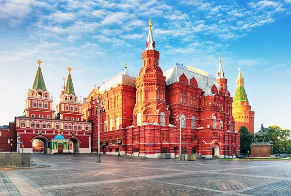 Moskou - staat historisch Museum at Red Square, Rusland — Stockfoto