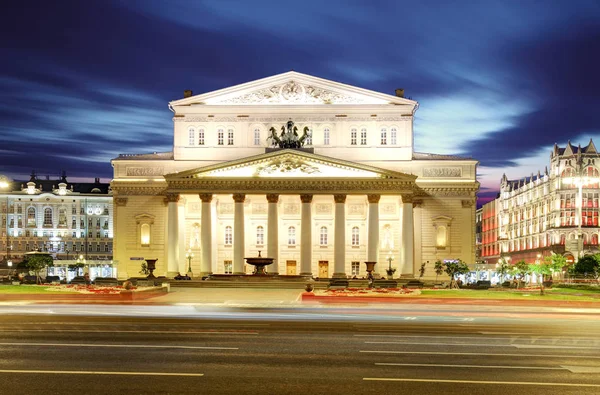 Bolsjojteatern på natten i Moskva, Ryssland — Stockfoto