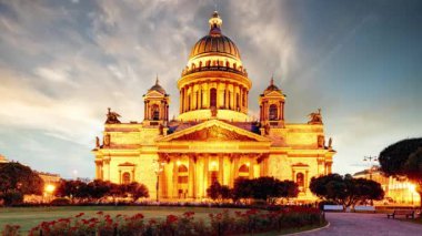 Isaac Katedrali St Petersburg geceleri, Rusya Federasyonu - zaman atlamalı