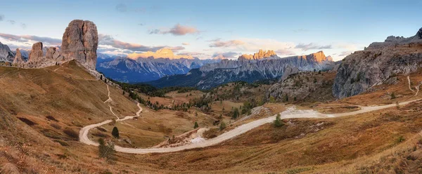 Krajina z alp hory Dolomity, Itálie — Stock fotografie