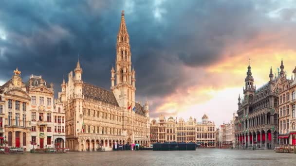 日没時間の経過でブリュッセル グランド広場 — ストック動画