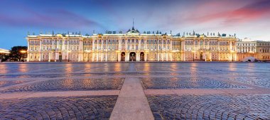 Sankt Petersburg 'un manzarası. Kış Sarayı Meydanı Panoraması, Herm