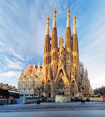 Barcelona, İspanya - Şubat 10: La Sagrada Familia - Impress