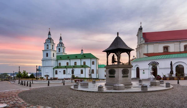 Minsk, Bielorrússia Catedral Ortodoxa do Espírito Santo — Fotografia de Stock