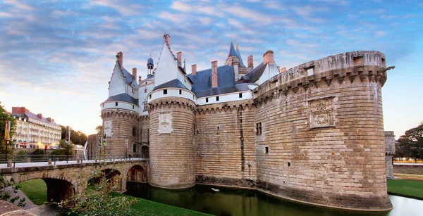 Francie - Nanste, hrad vévodů z Bretaně nebo zámek des — Stock fotografie